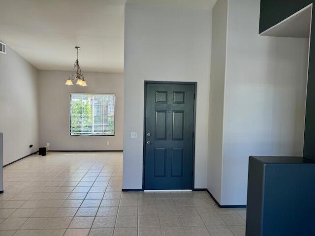 230 Strada Fortuna, Palm Desert CA: https://media.crmls.org/mediaz/cf3f484d-c4ca-4bf7-a39e-10954888a119.jpg