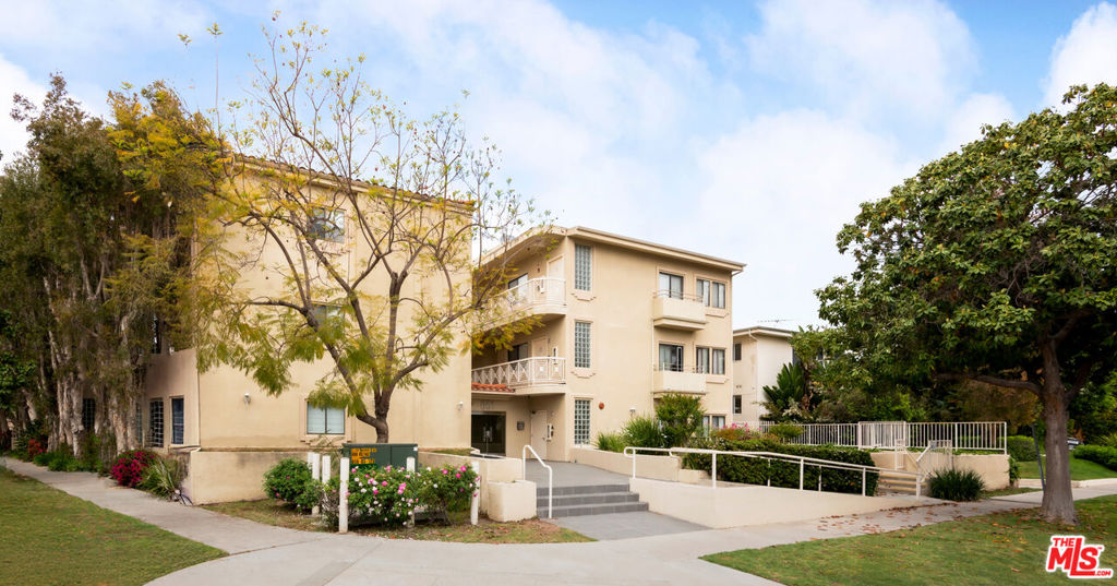 861 S Windsor Boulevard #103