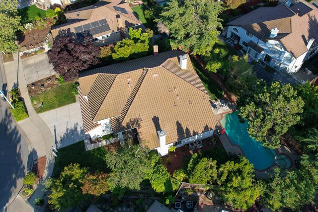 3239 Pinot Blanc Way, San Jose CA: https://media.crmls.org/mediaz/cf3fe3a9-f703-449c-ad7c-e1b3a7c7a509.jpg