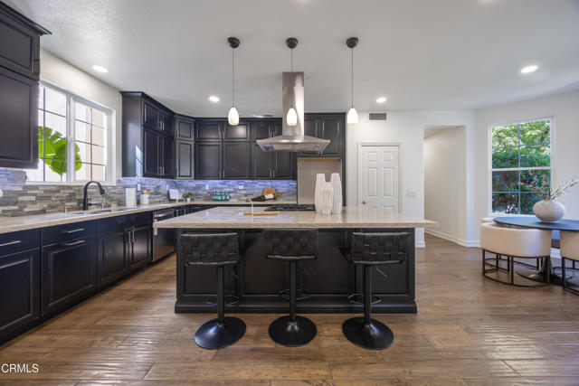 827 W Heritage Oak Court, Altadena CA: https://media.crmls.org/mediaz/cf40fbd7-dc28-434f-b39f-0cc97309a61e.jpg