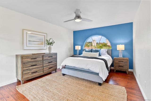 2362 Altisma Way, Carlsbad CA: https://media.crmls.org/mediaz/cf410944-72da-4f85-9e18-a27b076c1055.jpg