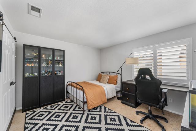 2169 Corte San Simeon, Chula Vista CA: https://media.crmls.org/mediaz/cf41ed64-c0e7-4e55-ba64-16236241ec8b.jpg