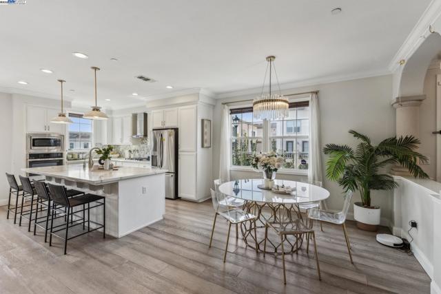 Image 7 of 59 For 4661 Rimini Ct  43