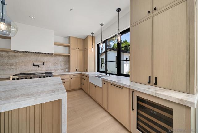 Image 13 of 52 For 2780 James Dr.