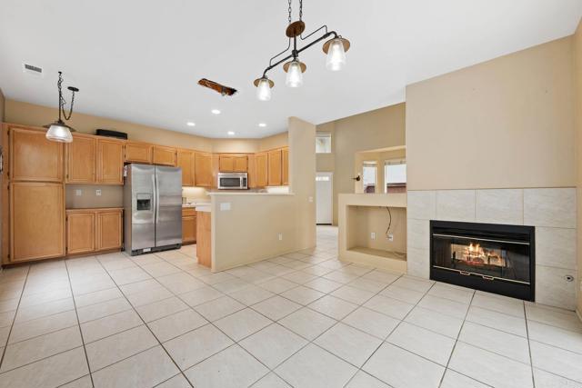 2454 La Costa Avenue, Chula Vista CA: https://media.crmls.org/mediaz/cf4315ba-ccca-4320-ae9a-8bcb345af5d9.jpg