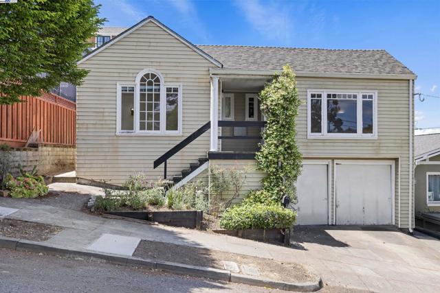 4011 Brighton Ave, Oakland CA: https://media.crmls.org/mediaz/cf4315e3-8391-4c70-9abc-b7494547549a.jpg