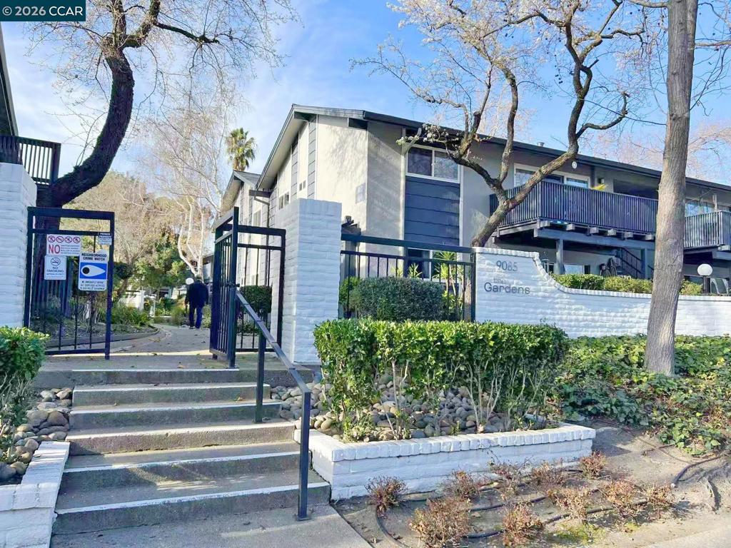 9085 Alcosta Blvd #424