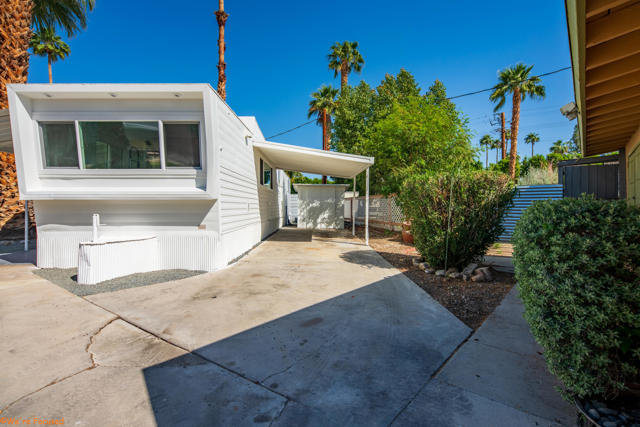 80 Jupiter Street, Palm Springs CA: https://media.crmls.org/mediaz/cf43d2b2-817d-4ec6-a21d-5e122933cdfa.jpg