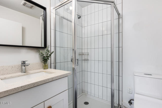 135 S Ave 53, Highland Park CA: https://media.crmls.org/mediaz/cf446f55-a6c8-4e72-9db6-7284ffd05179.jpg