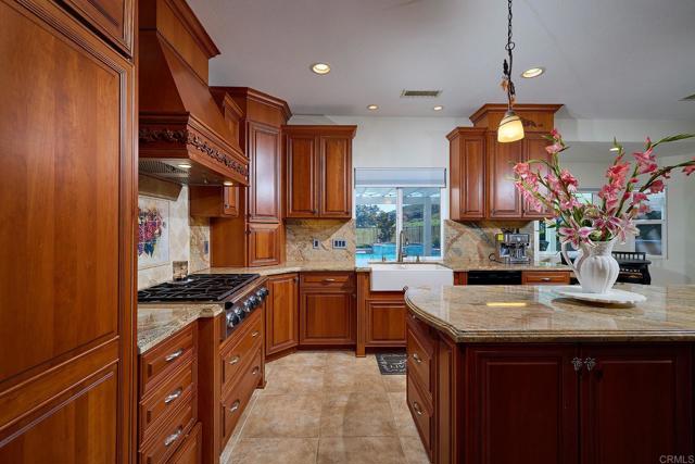 1314 Deerbrook Drive, San Marcos CA: https://media.crmls.org/mediaz/cf4483c8-fea5-4adb-9bfc-bd29403ecf9e.jpg