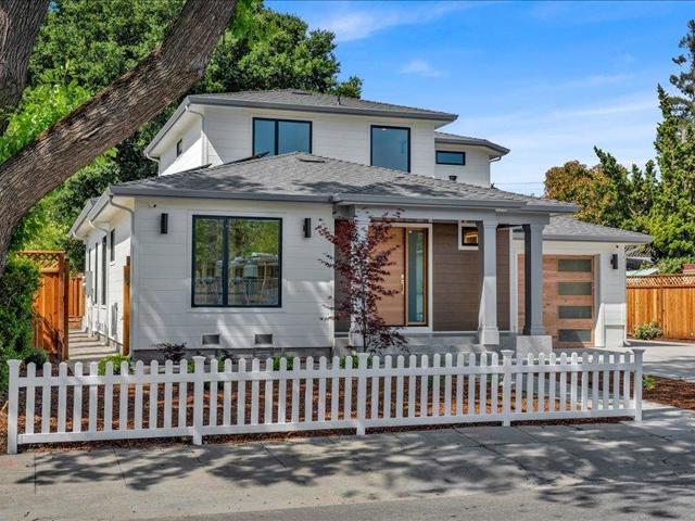 883 Rorke Way, Palo Alto CA: https://media.crmls.org/mediaz/cf458fc2-bb02-4808-acc9-3429fe0a2c42.jpg