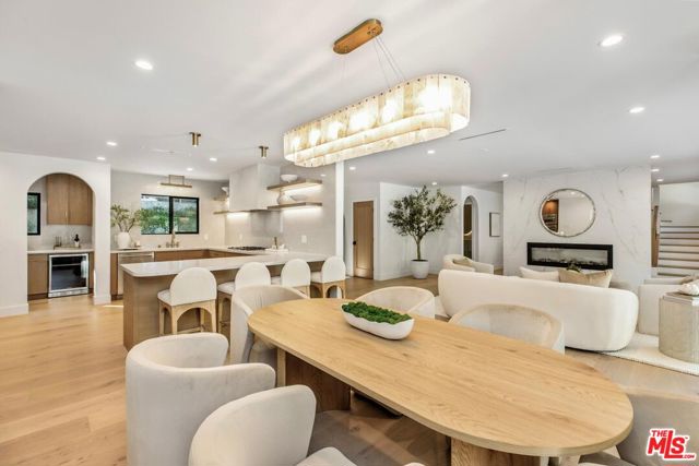 5 Bed Home for Sale in Los Angeles, California