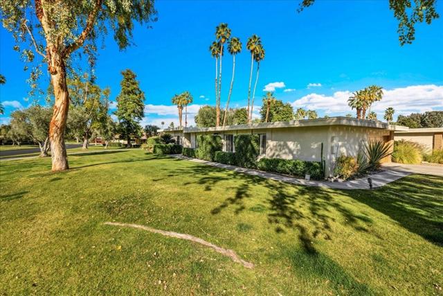 2202 Oakcrest Drive, Palm Springs, CA 92264