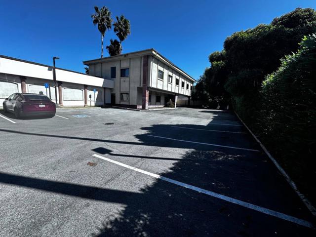 Image 4 of 24 For 998 El Camino Real