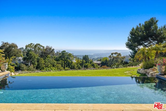 3091 Hidden Valley Lane, Santa Barbara CA: https://media.crmls.org/mediaz/cf474d78-0984-4096-9446-1c6759f685cb.jpg