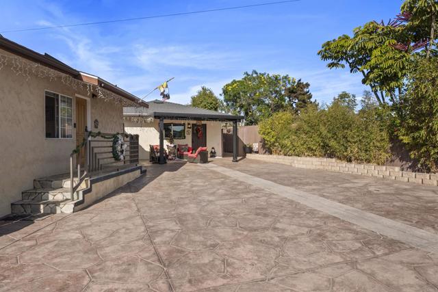 Image 16 of 28 For 3909 Alta Loma Drive