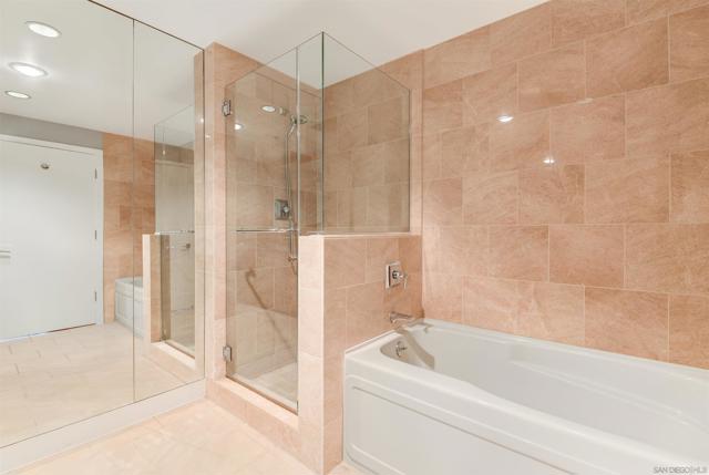 700 W Harbor Dr, San Diego CA: https://media.crmls.org/mediaz/cf496e0f-4f2c-4b0b-bc7b-108443fb4d63.jpg