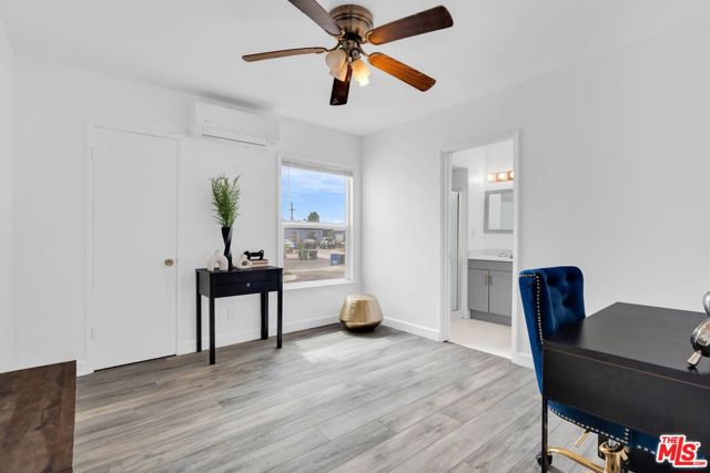 9959 Wisner Avenue, Mission Hills (San Fernando) CA: https://media.crmls.org/mediaz/cf49abc5-d411-4475-8571-d3df973bf4b6.jpg