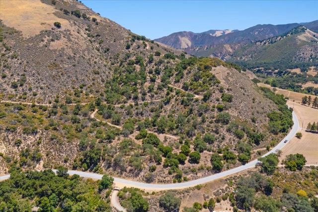 47292 Arroyo Seco Road, Greenfield CA: https://media.crmls.org/mediaz/cf49f5e9-5777-42bb-ae01-c778617165a2.jpg