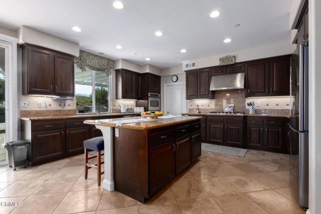 Image 11 of 60 For 10931 Shadow Hills Avenue