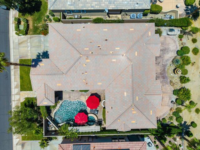 81220 Victoria Lane, La Quinta CA: https://media.crmls.org/mediaz/cf4b0700-a988-42c6-a1bb-00d2d5139621.jpg
