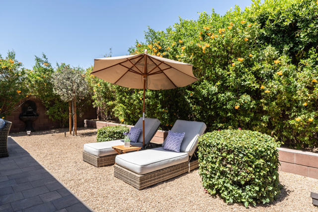 82820 Kingsboro Lane, Indio CA: https://media.crmls.org/mediaz/cf4bc319-3c26-48c0-aba2-269fd44cef1f.jpg