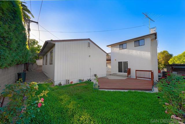 1387 Weers Street, El Cajon CA: https://media.crmls.org/mediaz/cf4c7663-21ff-4228-b136-b972d4f58c87.jpg