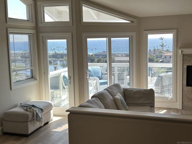2510 MONTGOMERY AVE, Cardiff by the Sea CA: https://media.crmls.org/mediaz/cf4c782d-d7c8-4338-bf4e-0236ac78c499.jpg
