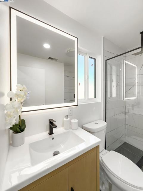 450 Lancaster Way, Redwood City CA: https://media.crmls.org/mediaz/cf4c9455-ed51-4c77-a09a-65ed68ad2e4c.jpg