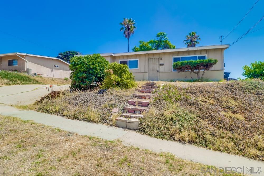1185 Monserate Avenue