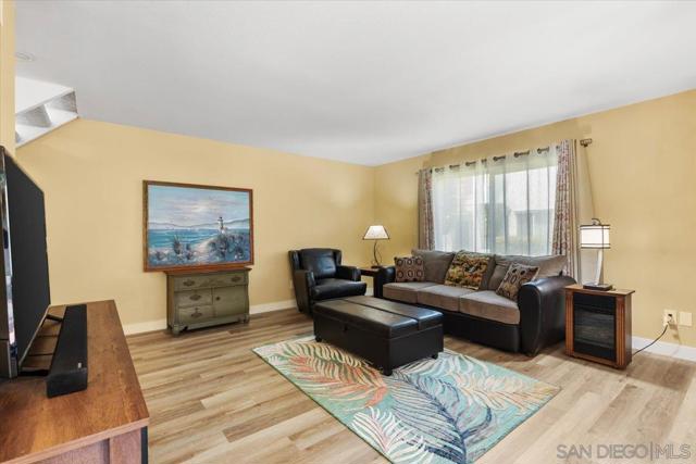 5217 Mount Alifan Dr, San Diego CA: https://media.crmls.org/mediaz/cf4df6af-738e-4c64-bbd3-0ba74ebd81e1.jpg