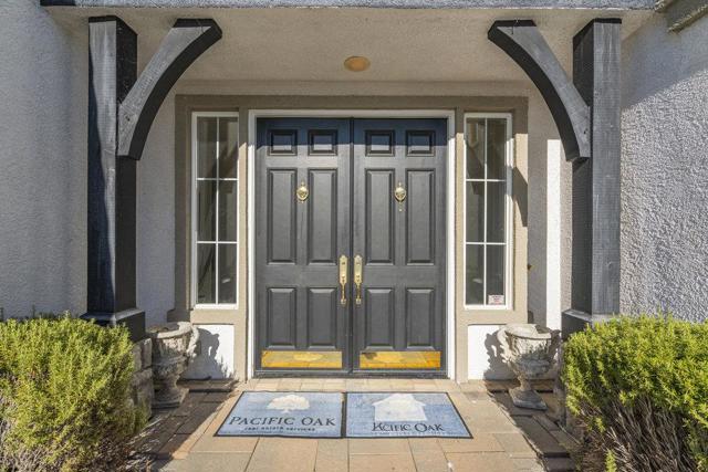 310 Via Vaquero Norte, San Juan Bautista CA: https://media.crmls.org/mediaz/cf4e0e8a-fe82-4084-88f8-04272f2d5e7e.jpg