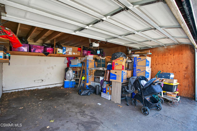 1182 Tivoli Lane, Simi Valley CA: https://media.crmls.org/mediaz/cf4e8e4b-d1b8-43b1-993e-523971344ddd.jpg