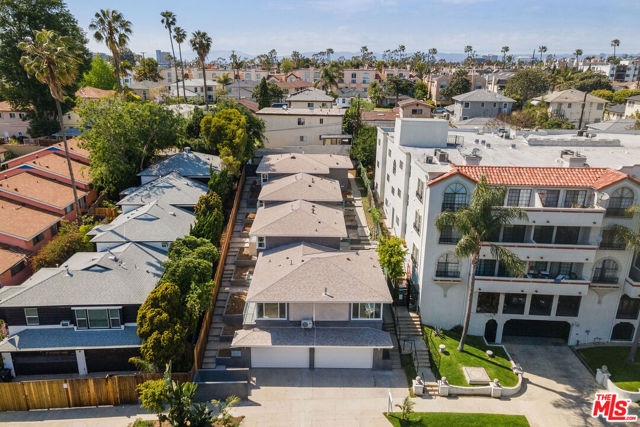 7127 Ramsgate Avenue, Los Angeles CA: https://media.crmls.org/mediaz/cf4ff9a1-3c20-41e1-b8a5-aa4ef571478d.jpg