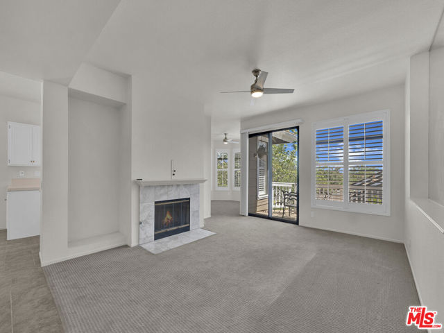 24 Green Brier Circle, Coto de Caza CA: https://media.crmls.org/mediaz/cf539abe-8eda-4a64-a297-0290d1035d2f.jpg