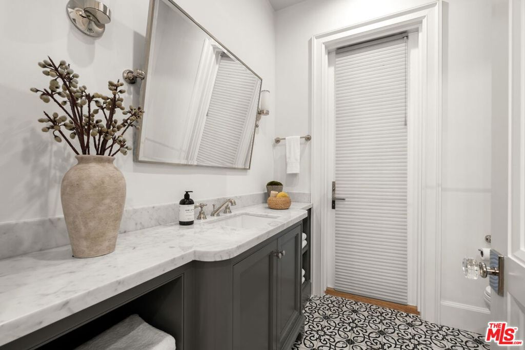 MLS #26940719 image #44
