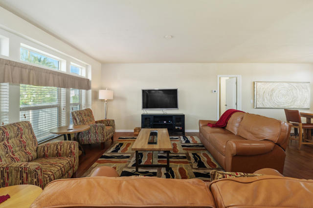 205 Cherokee Street, Palm Springs CA: https://media.crmls.org/mediaz/cf53b516-7720-4969-a080-bb3509737140.jpg