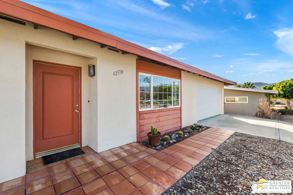 MLS #25620803PS image #2