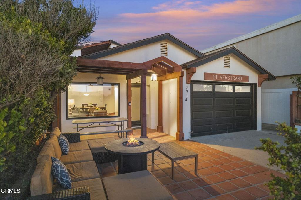 2916 Lakeshore Court