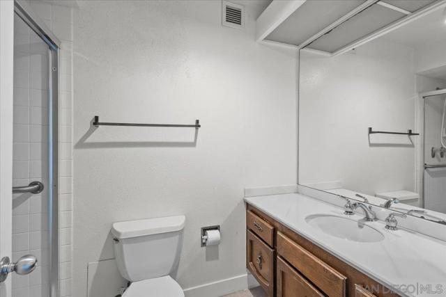 1820 Avenida Del Mundo, Coronado CA: https://media.crmls.org/mediaz/cf55cd25-199c-4afa-bfed-1e620d89661f.jpg