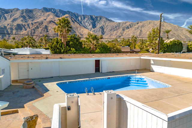 2249 N Palm Canyon Dr-4