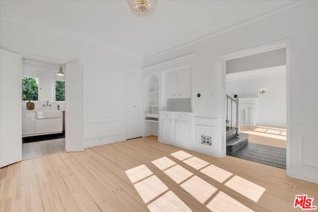 156 North Swall Drive photo 6