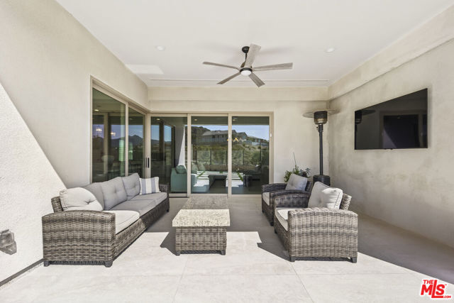 11767 Toyon Drive, Chatsworth CA: https://media.crmls.org/mediaz/cf56d733-b8ca-47bb-a7de-79c1a945b437.jpg