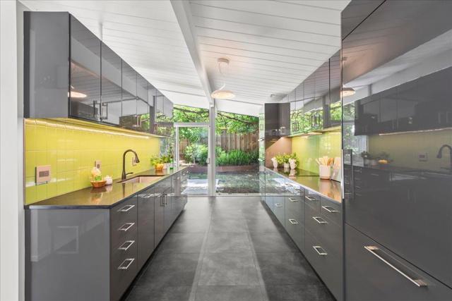 594 W Remington Drive, Sunnyvale CA: https://media.crmls.org/mediaz/cf56dbe3-a951-4a14-a90f-cf35d70f1e02.jpg