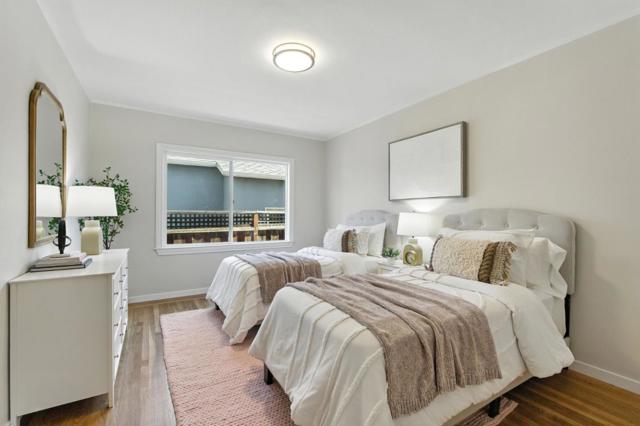 1513 Oak Street, San Mateo CA: https://media.crmls.org/mediaz/cf5744d0-bec9-4d11-af69-6ab2503efee2.jpg