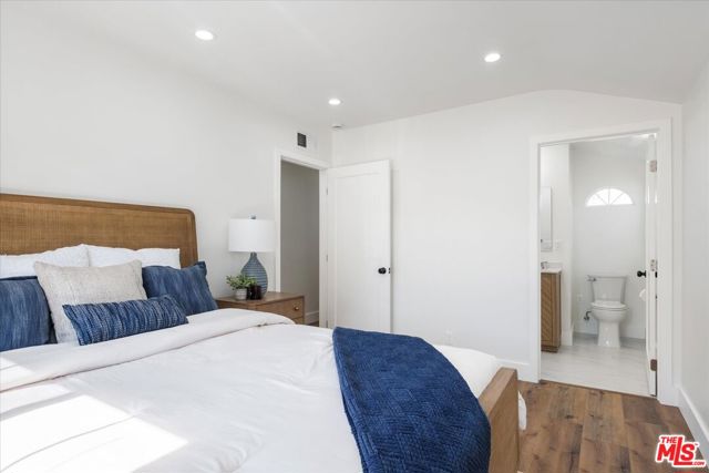 7045 Varna Avenue, North Hollywood CA: https://media.crmls.org/mediaz/cf585b82-49a4-4f98-84a2-a0ed506dbf06.jpg