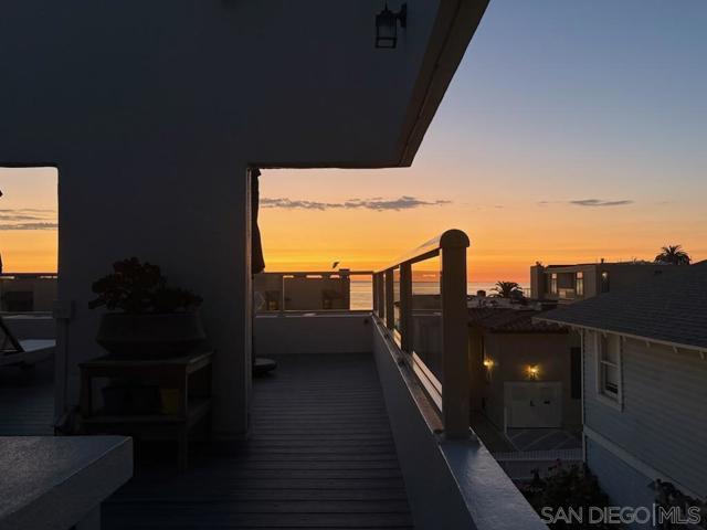 356 Prospect Street, La Jolla CA: https://media.crmls.org/mediaz/cf5862fc-94fb-4eeb-bdc0-2e2ebdf083ed.jpg
