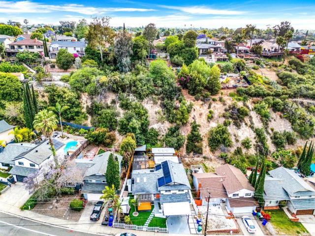 Detail Gallery Image 39 of 44 For 4848 54th St, San Diego,  CA 92115 - 6 Beds | 3 Baths