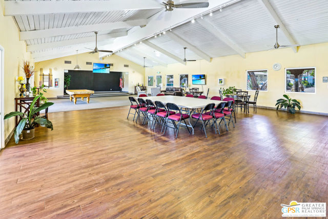 80 Dunes Circle, Cathedral City CA: https://media.crmls.org/mediaz/cf58ad39-d622-4ffd-8c3e-e1af4d1ac3ae.jpg