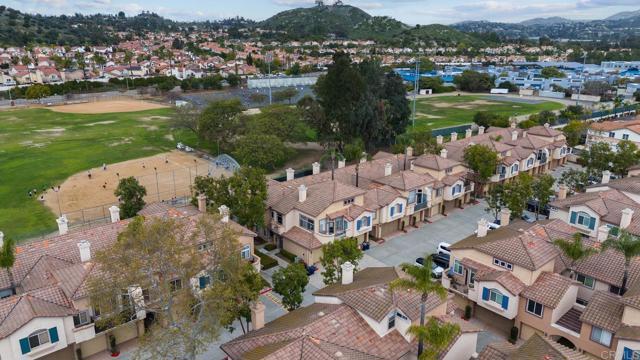 Detail Gallery Image 54 of 64 For 11372 via Rancho San Diego #B,  El Cajon,  CA 92019 - 3 Beds | 2/1 Baths